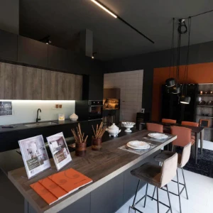 Immagine dello showroom di Pinerolo nel menù